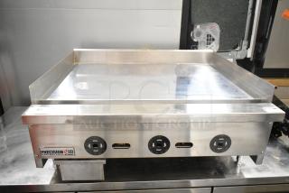 BRAND NEW SCRATCH AND DENT! Precision HD HDTG-36 Commercial Countertop Natural Gas Powered Flat Top Griddle w/ Thermostatic Controls.