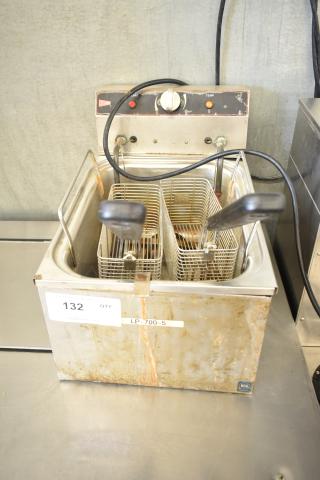 Cecilware Countertop Electric Fryer with 2 metal baskets, 115 volts, 1 phase, visible wear and number 132 label.