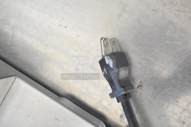 Bunn VP17-3 countertop coffee machine plug detail, showing standard 120V connection; used condition.