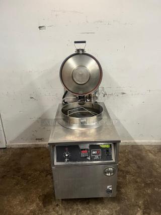 BKI FKM-F 24 INCH ELECTRIC PRESSURE FRYER EXTRA LARGE VOLUME WITH MANUAL CONTROL