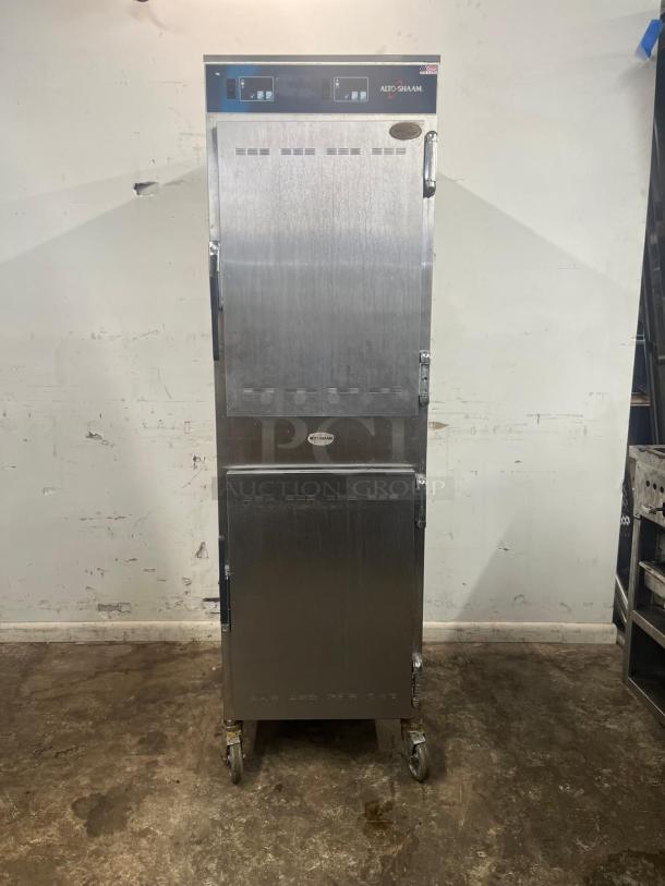 ALTO-SHAAM 1000-UP full height insulated mobile heated cabinet, holds 8 pans, stainless steel, 120V, on casters.