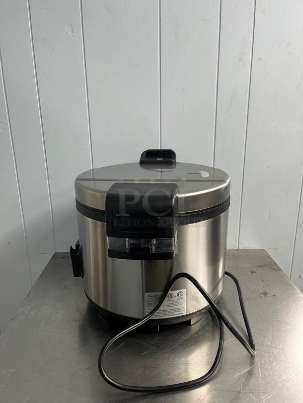 Brand new CookRite SRC-60H rice cooker and warmer with rice paddle holder, 120V, stainless steel, ETL listed.