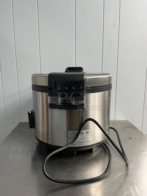 Brand new CookRite SRC-60H rice cooker/warmer, stainless steel, 120V, includes rice paddle holder.