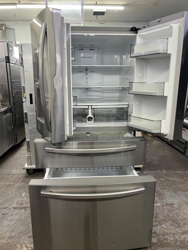 Brand new Samsung RF28R7201SR 36" French door refrigerator, open box. Features include spacious interior and Twin Cooling™.