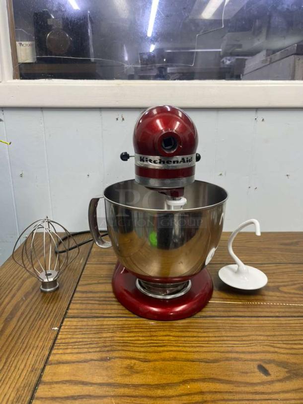 KITCHEN AID Artisan Series 5 Quart Tilt Head Stand Mixer, Model KSM150PS, Empire Red, includes bowl and attachments.