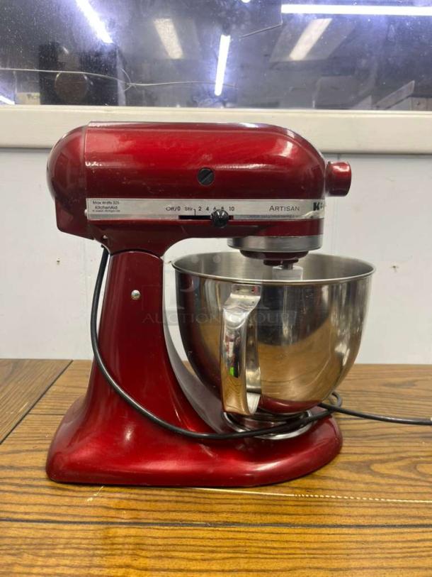 KitchenAid Artisan Series 5 Quart Mixer, model KSM150PS, Empire Red, tilt-head design, stainless steel bowl, good condition.