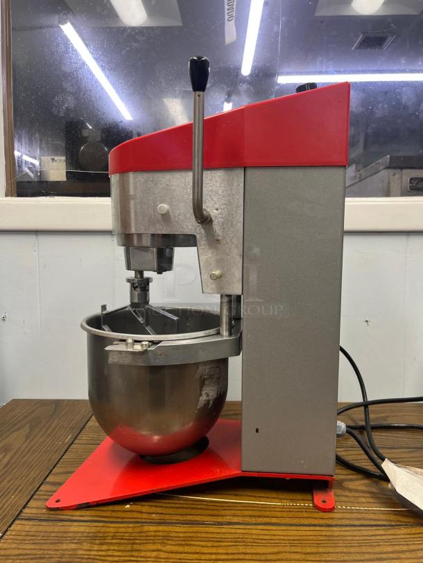 SAMMIC BM-5E planetary mixer with stainless steel bowl, red accent, in used condition. Model BM-5E visible on machine.