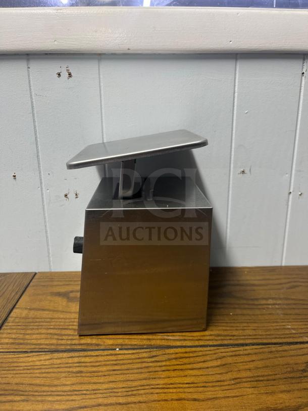 DON 5000 Mechanical Portion Control Scale, Model PREMIER 5000, stainless steel, good condition, adjustable platform.