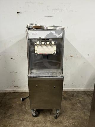 WOW !! TAYLOR 794-33 SOFT SERVE ICE CREAM MACHINE