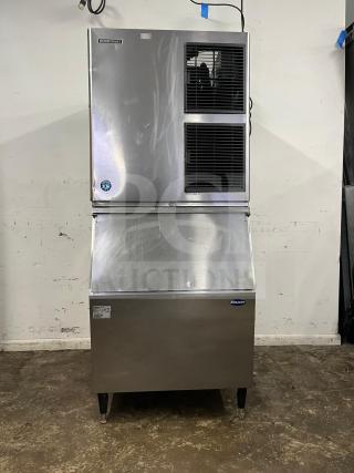 Hoshizaki KM-901MAJ ice machine, stainless steel finish, 950 lb/day capacity, 500 lb storage. Air cooled, crescent cube.