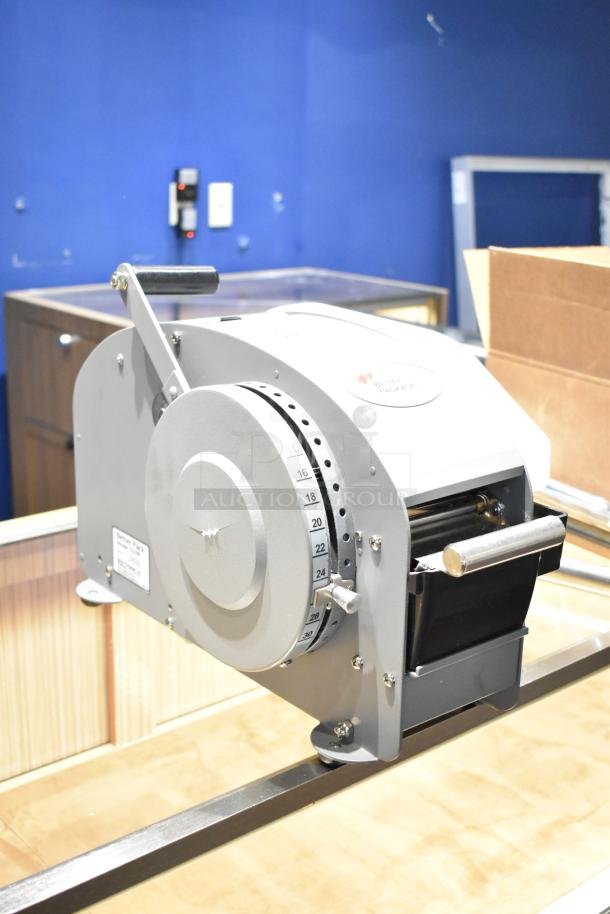 Better Packages 333 Plus manual Kraft tape dispenser, metal body, lever handle, condition appears good, visible model label.