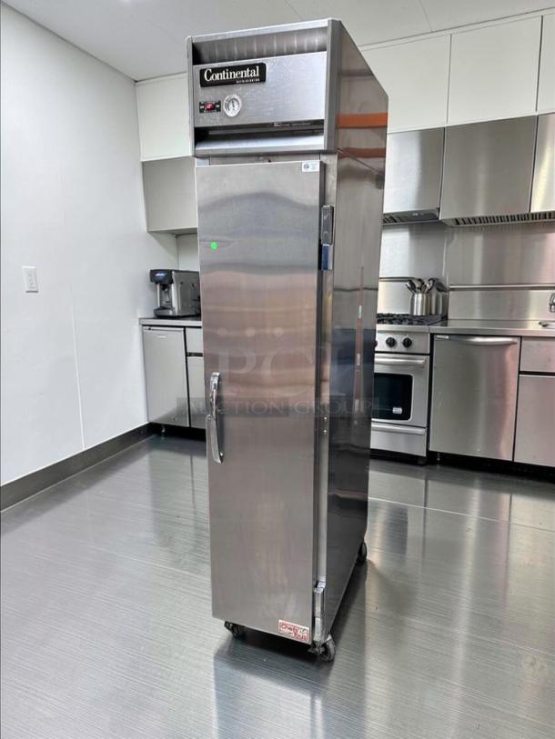 Superior condition Continental Refrigerator 1RSE-N, 18" narrow reach-in, stainless steel, one section, 115V, tested operational.