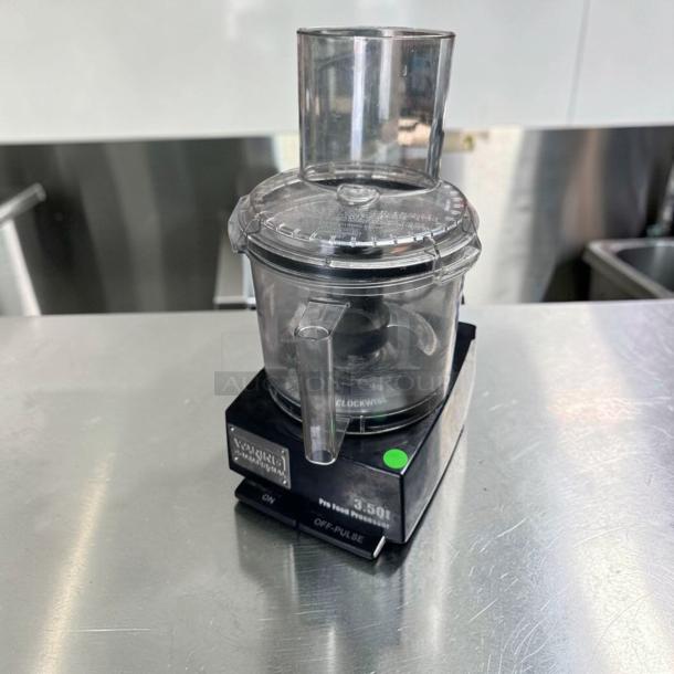 Waring WFP14S commercial food processor, 3.5 Qt bowl, pristine condition, 120V, heavy-duty, fully tested, model WAR-M-FP-0811.