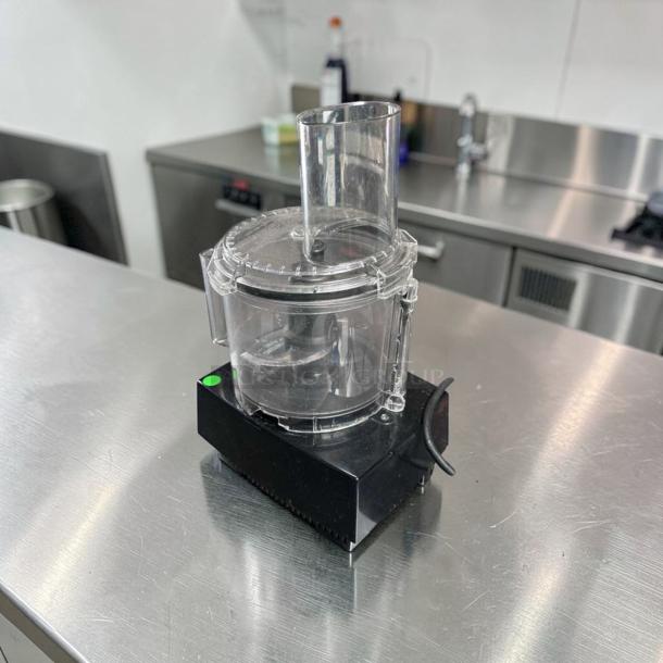 Pristine Waring WFP14S commercial food processor, 3.5 qt bowl, 120V. Heavy-duty, fully tested, operational.