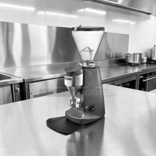 Mazzer Super Jolly V Up Electronic espresso grinder, exceptional condition, precision grinding, 120V, tested and operational.