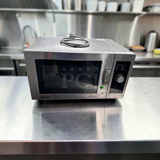 Amana RMS10DSA commercial microwave, 1000W, stainless steel, dial controls, 120V, exceptional condition, fully tested.