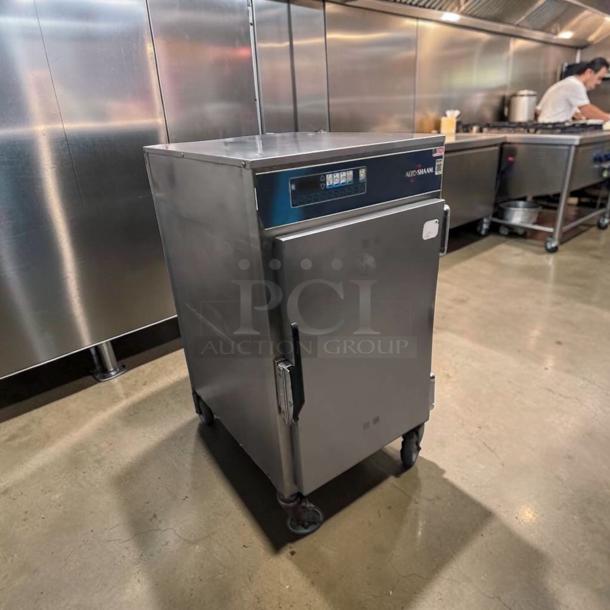 Alto-Shaam 1000-TH/II Halo Heat® Cook & Hold Oven, half-size, commercial-grade, in elite condition, fully tested, 208-240V.