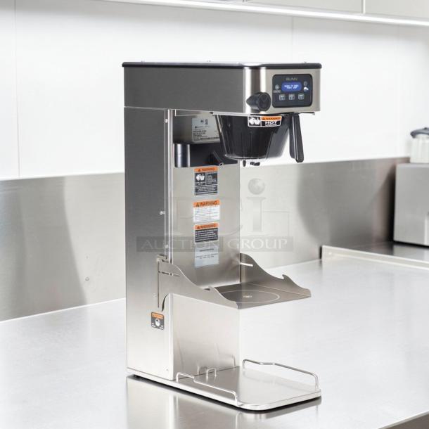 Bunn ITCB-DV Infusion Series coffee brewer in exceptional condition, dual voltage, digital control, airpot system, fully tested.