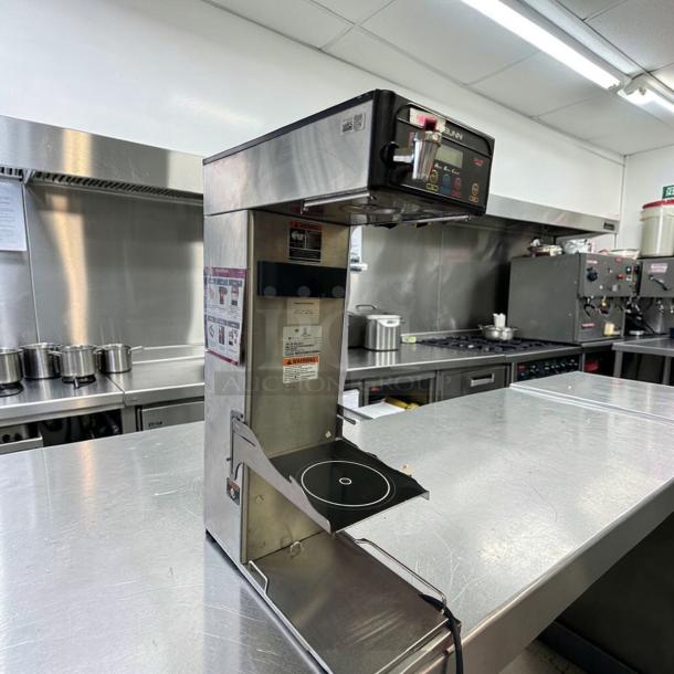 Bunn ITCB-DV Infusion Series coffee brewer, dual voltage, digital control, airpot system, in exceptional condition.