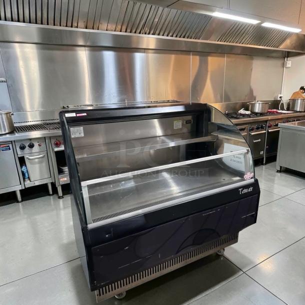 Turbo Air TOM-50LB-N 50" open air merchandiser, black finish, pristine condition, fully operational, horizontal air curtain.