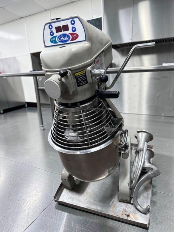 Globe SP20 commercial planetary mixer, 20 qt, flawless condition. NSF certified, 1/2 HP, 115V, fully tested, operational.