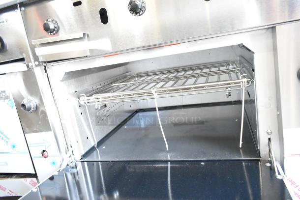 BRAND NEW Vulcan 72SS-6B36GTN 6 Burner 72" Gas Range with 36" Griddle, 2 Ovens. Thermostatic controls, 310,000 BTU.