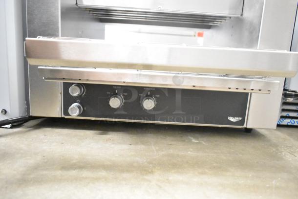 BRAND NEW Vollrath JB3H 40" ventless countertop conveyor oven, 14.5" belt, 208V, 1 phase, scratch and dent condition.