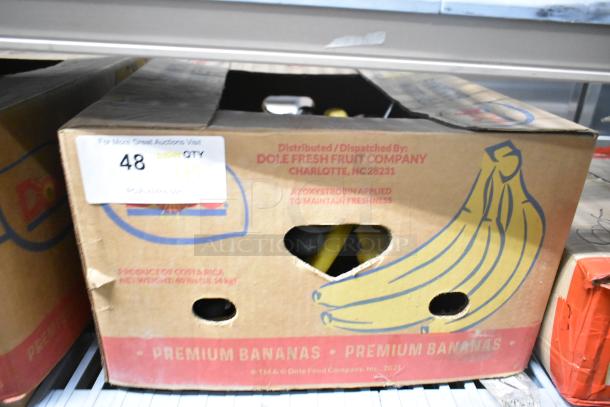 Cardboard box labeled with "Dole Fresh Fruit Company" markings, indicating originated in Costa Rica. Contains 80 sharpened stainless steel knives.