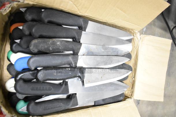 Box of 50 sharpened stainless steel knives, including chef knives with black handles, good condition.