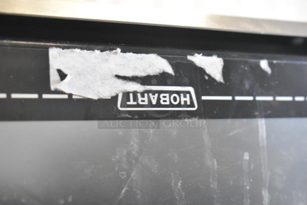 2024 Hobart HTi-7LH4W food portioning scale with screen damage. Tested and working, 120/208-240V, 1 phase.