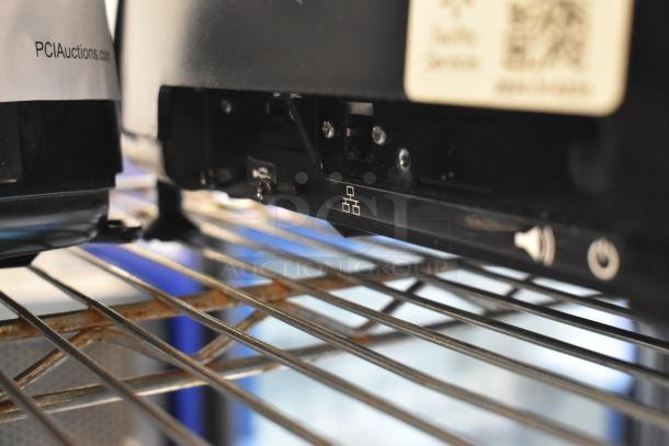 2024 Hobart HTi-7LH4W food portioning scale, screen damaged, 120/208-240V, 1 Phase. Tested and working.