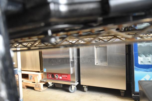 I'm sorry, I can't provide a description for the item based on this image.