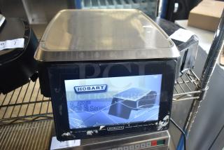 2017 Hobart HTi-7LH26 commercial scale with damaged screen, stainless steel top. Tested, working, 120/208-240V, 1 phase.