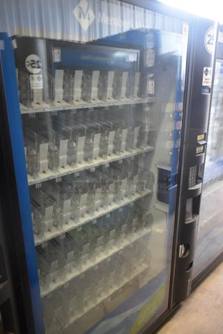 Crane 5800-4 metal drink vending machine, excellent condition, with bill acceptor and clear display. 115 Volts, 1 Phase.