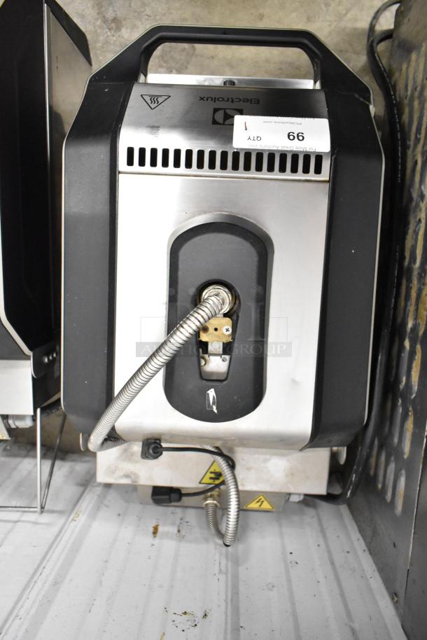 2019 Electrolux HSPP3BPRS Commercial Panini Press, 208V, 1 Phase, stainless steel, visible controls, excellent condition.