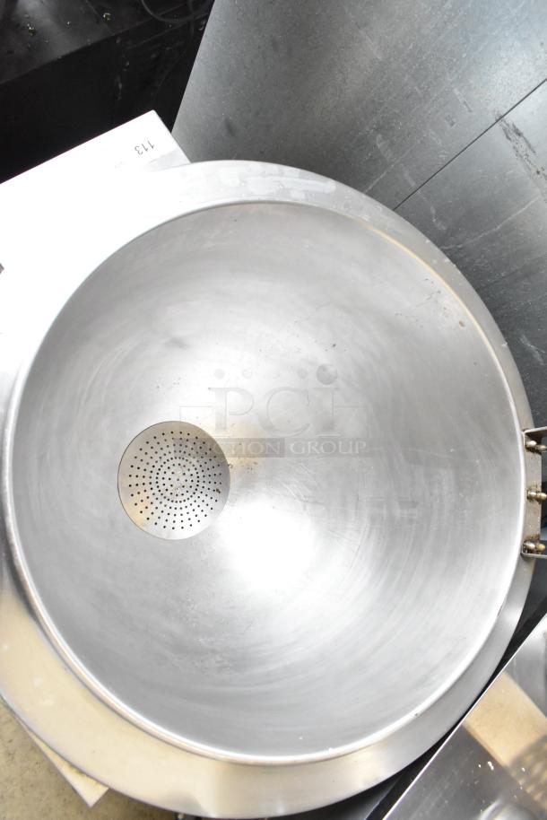 Groen EE-40 Commercial 40 Gallon Steam Kettle, stainless steel, floor style, visible perforated base, in clean condition.