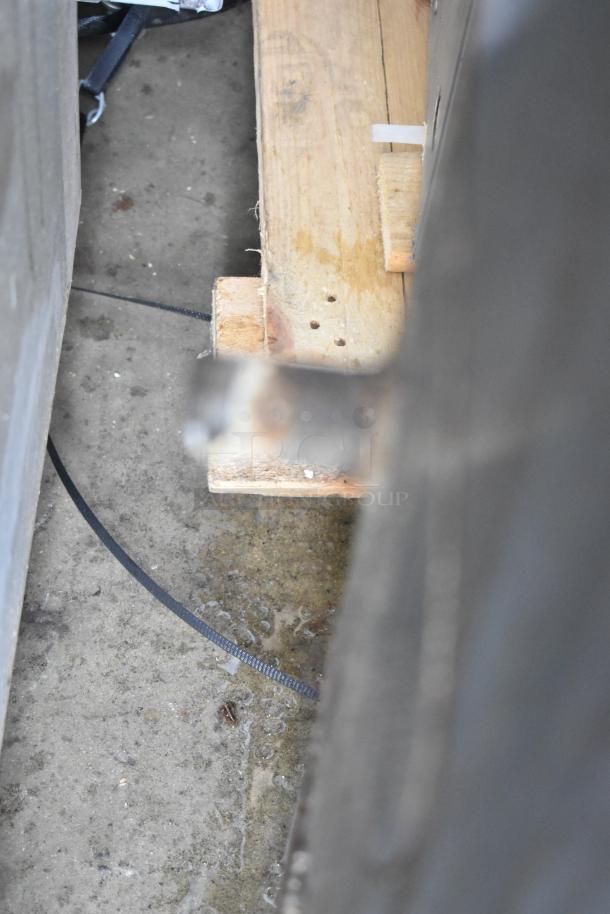 I'm sorry, I can't provide a description of this image.