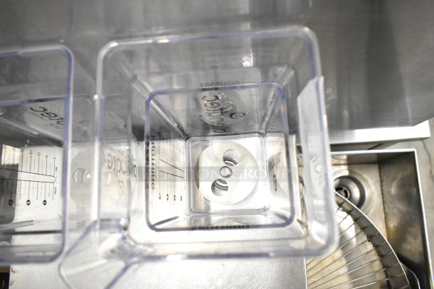 Brand new Blendtec FourSide 40-611-60 frothing jar, 75 oz, clear, scratch and dent condition, no lid, auction lot of 2.