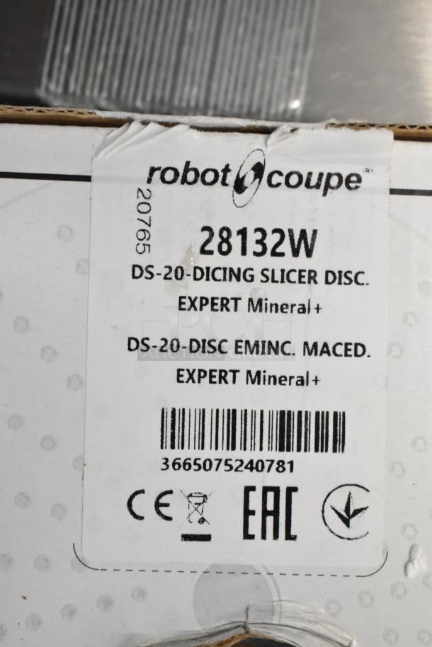 Robot Coupe 28132 slicing disc with 25/32" cut, brand new scratch and dent. Label shows model and certification marks.