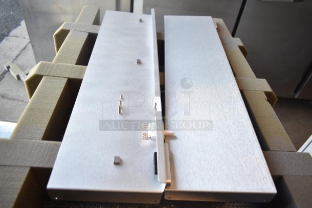 BRAND NEW SCRATCH AND DENT! De Shaw 12-00123-01-MOD_A00 unit, metal panels with minor scratches, in original packaging.