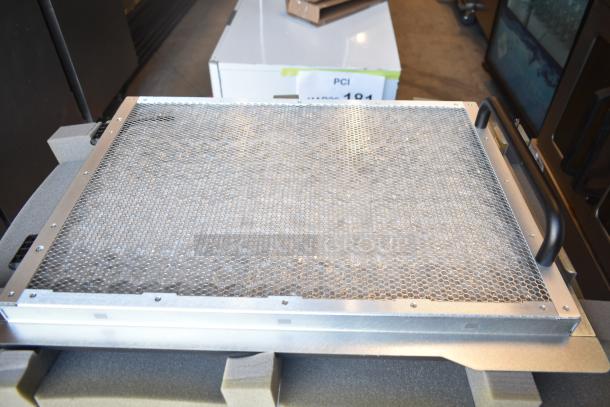 BRAND NEW De Shaw 12-00123-01-MOD_A00 unit with minor scratches. Metal mesh cover, handles, in protective packaging.