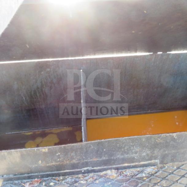 Outdoor cooking appliance with grill and dual deep fryer, covered roof, on casters, dimensions 109x34x83, unique design.