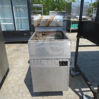 Anets SLG100 70lb natural gas deep fryer, pre-owned, 19.5x31x46.5 inches, visible wear, suitable for commercial use.
