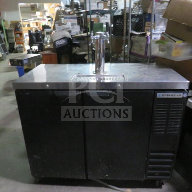 Beverage Air DD48Y-1-B kegorator with 2 doors, 1 tower, 2 taps, on casters. Dimensions: 48x23.5x39.5. 115 Volt. Working condition.
