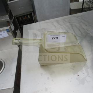 Rubbermaid ice scoop, clear plastic, shows slight wear. Label reads "279, Pop Menu Group Auction 2023-002."