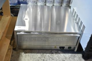 Brand new 2025 Avantco 177BW32 stainless steel bun warmer, 32 capacity. Notable for minor scratches. 120V, 1 phase.