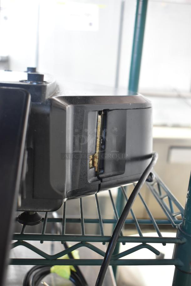 2017 Hobart HTi-7LH26 Commercial Food Portioning Scale, 120/208-240V, 1 Phase. Black, good condition.