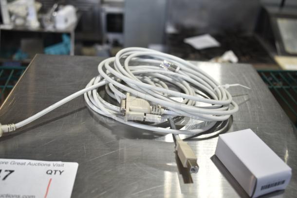 Mettler Toledo BC Countertop Scale, includes cables, partially visible barcode. Good condition, ideal for retail.