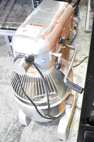 Thunderbird ARM-02 20 Quart Dough Mixer with bowl and guard, NSF certified, 115V, used condition, visible wear on surface.