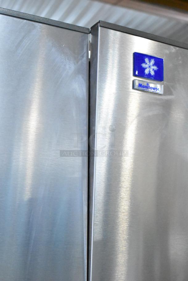 Manitowoc SD0452A ice machine and SPA310 dispenser, stainless steel, 115 volts, 1 phase. Logo visible.